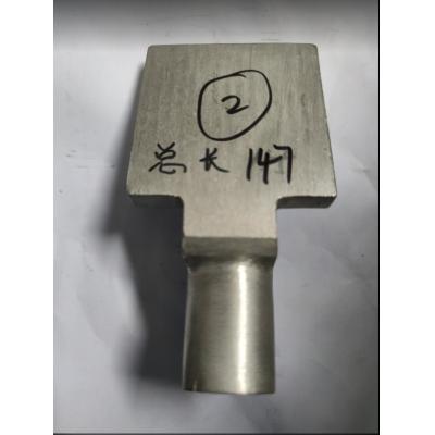 铜 接线掌  未打孔  总长147 掌长80 掌宽80 掌厚12 孔数无 孔径无 邻边孔距无 对角孔距无 线夹长度57 线管内径φ16 抱箍厚度9 有图纸 内部编号2